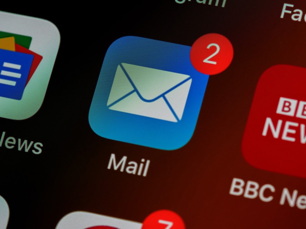 Keep In Touch With Customers - Be Unique Group Hospitality